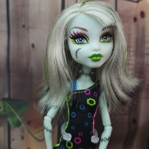 Monster High Skultimate Roller Maze Frankie Stein 2012